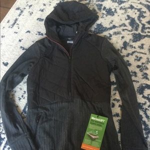 NWT XS icebreaker merino wool baselayer half zip